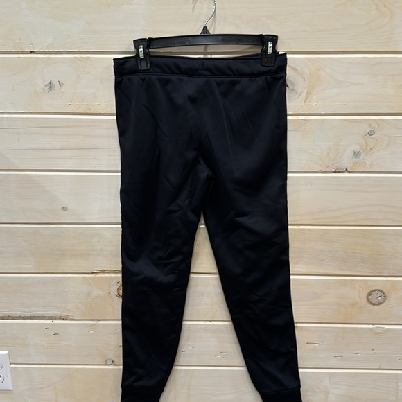 NWT! Under Armour Girls size Youth Large - Picture 3 of 5